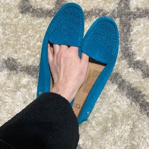 UGG Blue Clair Suede Flat: Sz 6.5